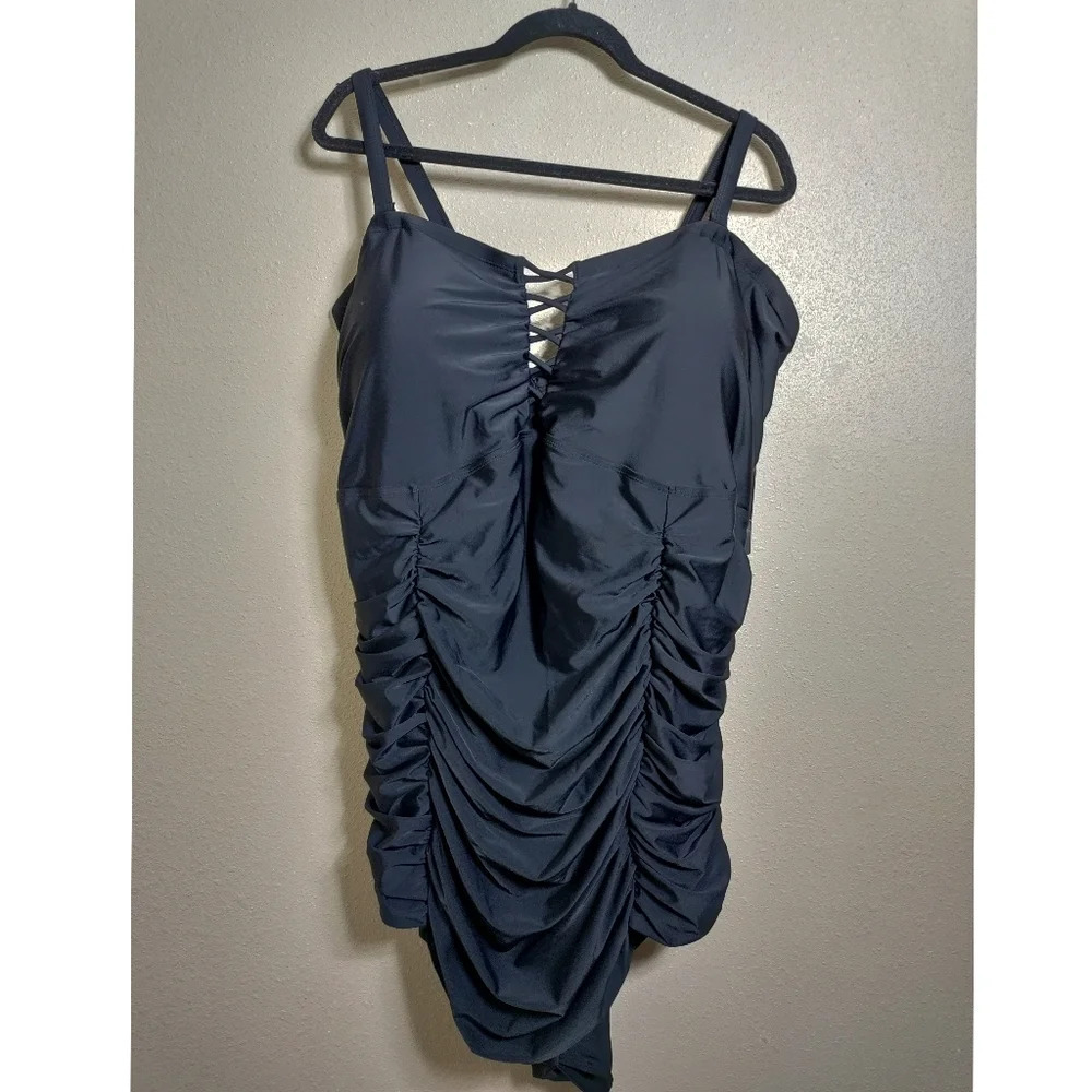 Torrid Curvy Chic Black Ruched Lace-Up One Piece Swimsuit Tummy Control Size 6 - Picture 2 of 8
